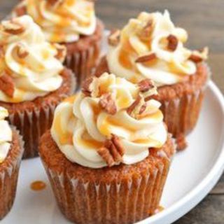 Carrot Cupcakes with Maple Drizzle