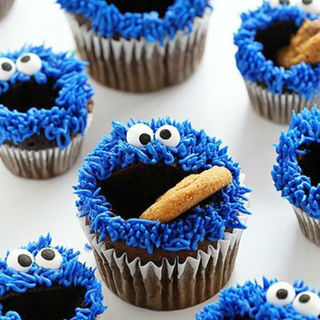 Cookie Monster Cupcakes 