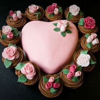 Heart Cake & Floral Cupcakes  