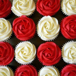 Red & White Rose Cupcakes