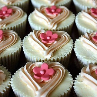 Floral Heart Cupcakes