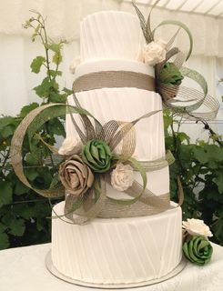 Kiwiana Wedding Cake