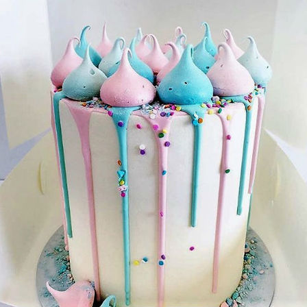 Baby Gender Reveal Drip Cake  